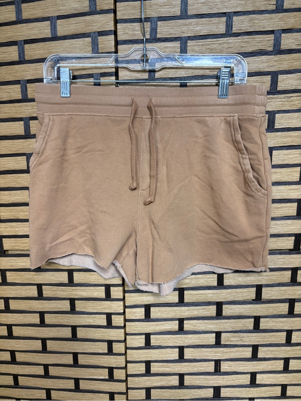Aerie tan shorts size medium